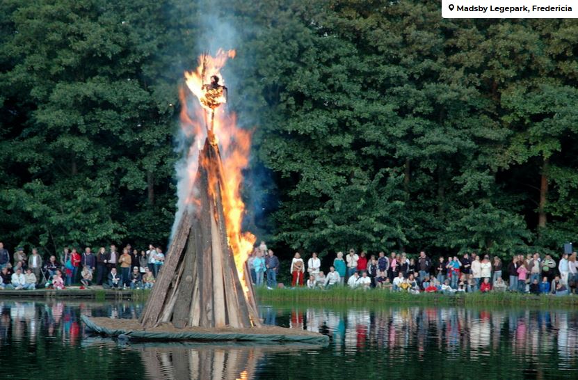 Billede af Sankt Hansbål