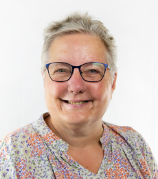 Eva H. Petersen